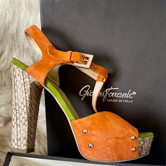 🔥Price ⬇️🔥Gianni Ferrante Suede Platform Sandals - Picture 2 of 11